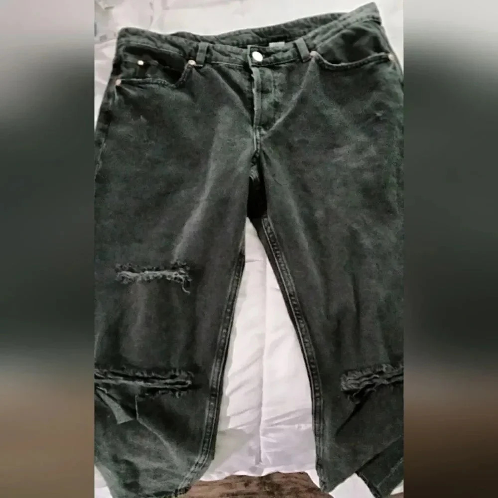Grunge Goth Distressed Ripped Black Jeans Y2K VIBES Boyfriend Size 10​